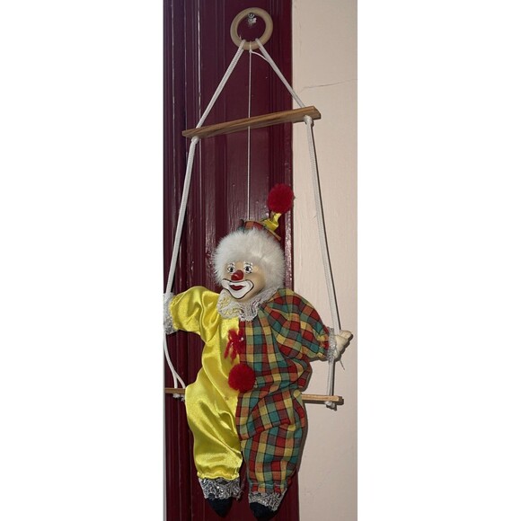 Vintage Porcelain Clown Doll On Swing. Clown Is 10" Very Clean And Ready To Hang - Picture 1 of 2